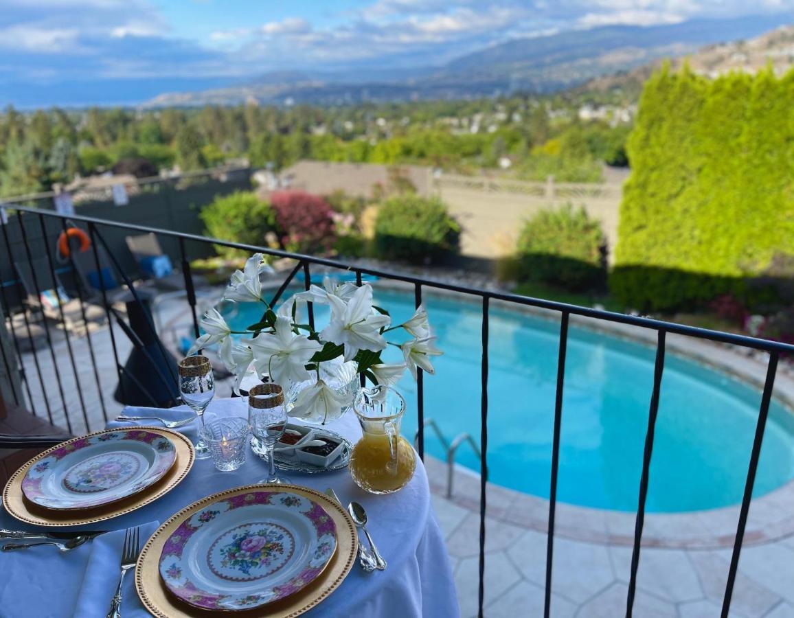 A Vista Villa Couples Retreat Kelowna Exterior foto